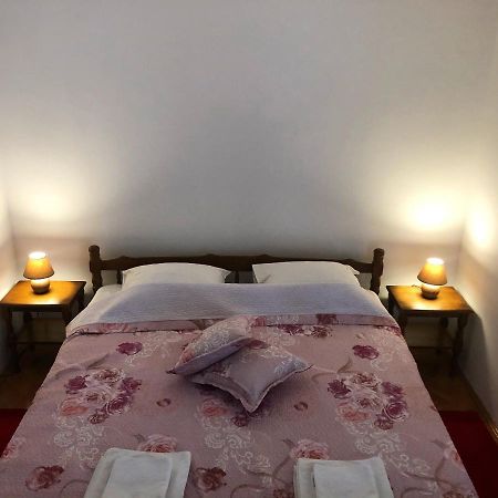 Casa Di Zanjic Apartamento Luštica Exterior foto